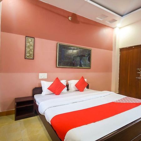 Oyo 47464 Hotel The Country Club Bilāspur エクステリア 写真