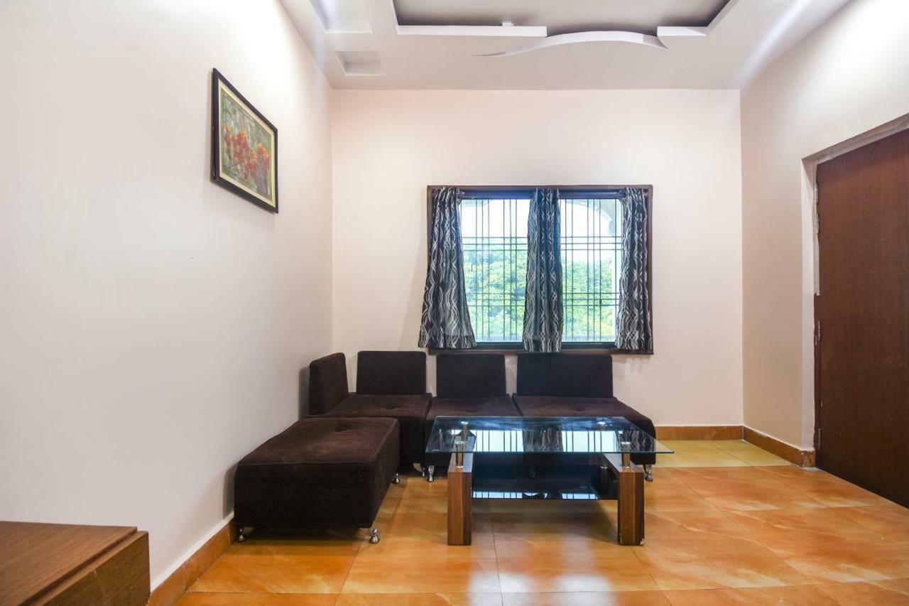 Oyo 47464 Hotel The Country Club Bilāspur エクステリア 写真