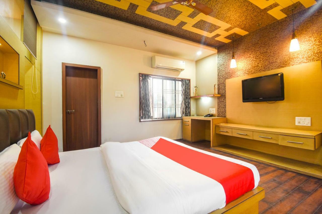 Oyo 47464 Hotel The Country Club Bilāspur エクステリア 写真